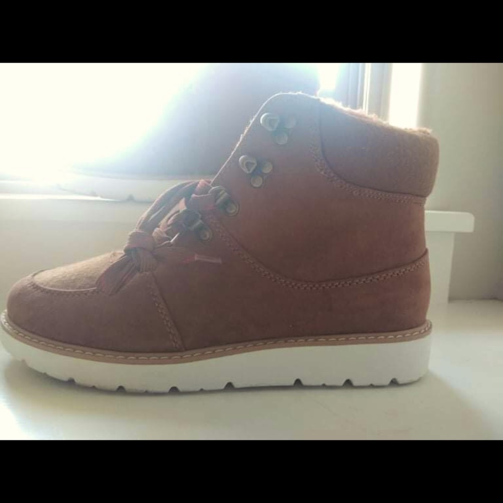 Women’s Sneaker Boots